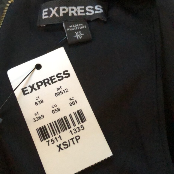 Express Black Cropped Top Zip Up Back Size XS New - Picture 3 of 6
